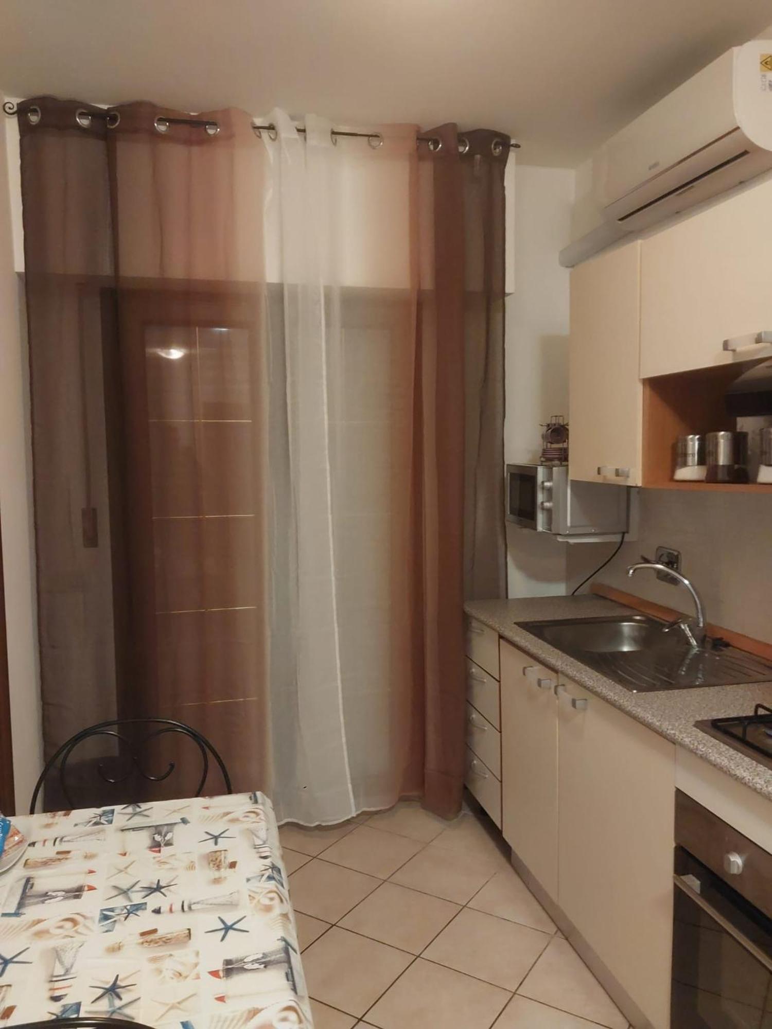 Cozy Studio - Monolocale - Fiumicino Aeroporto E Fiera - Self Check-In Eksteriør billede